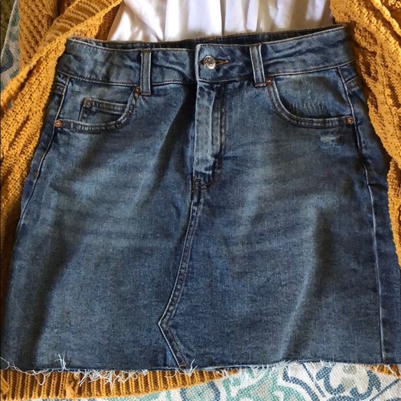 Denim skirt. NWOT - Picture 2 of 4
